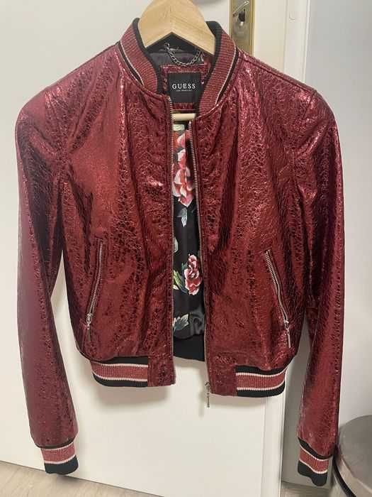 Пролетно-есенно яке Guess