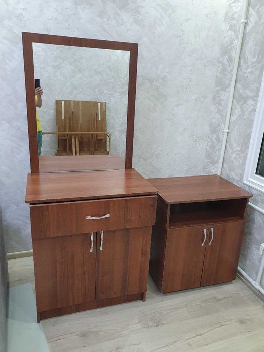 Продается трюмо и тумба б/у (Карасу)