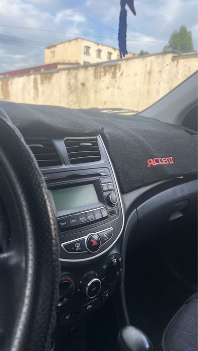 Продам машину хундай акцент