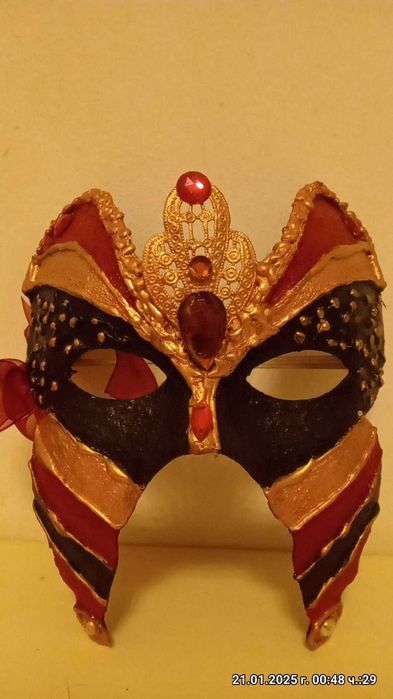 карнавална  венецианска маска