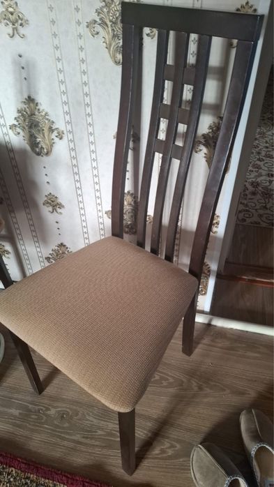 Стулья из дерева