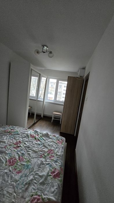 Vând apartament Km 4-5