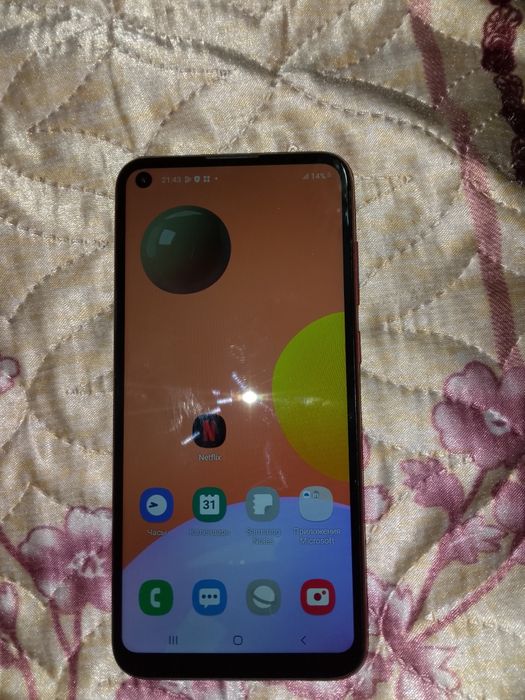 Самсунг а11 в хорошем состоянии