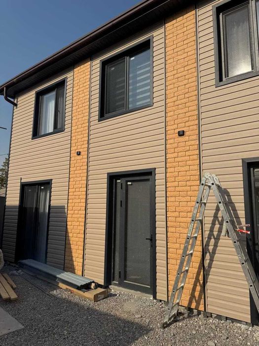 Виниловый сайдинг на фасад/ Фасадные панели/ утеплители и пленки