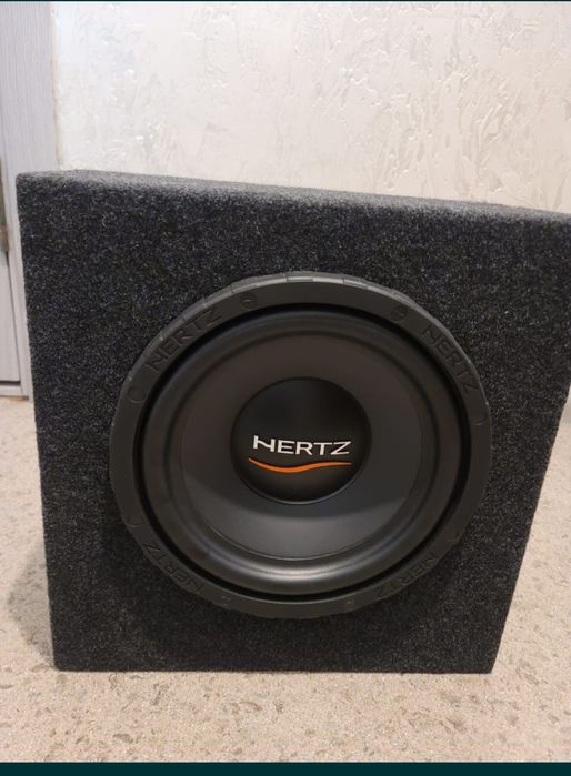 Продам сабвуфер Hertz Es 250  срочно Срочно