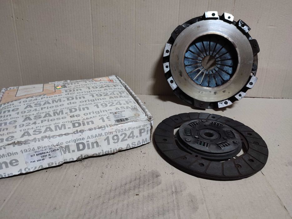 Piese pt. motor sau caroserie de Dacia 1310