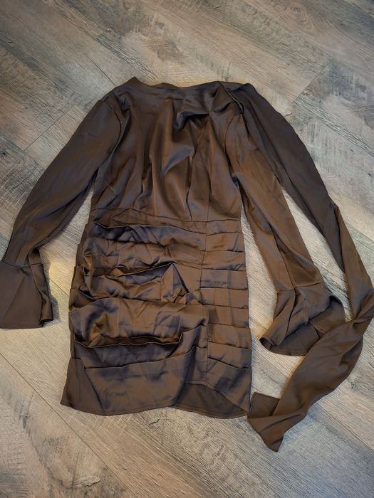 Сатенена рокля нова