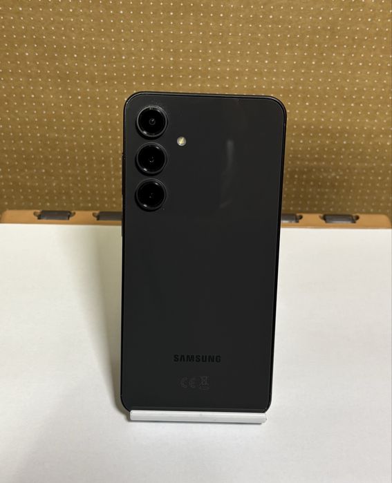 MDM vinde: Samsung S24 FE, 256GB, Graphite.