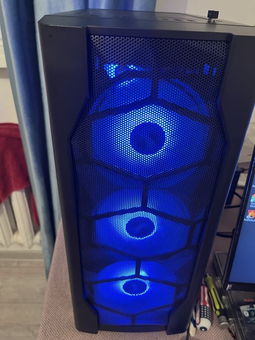 Продам игровой компьютер core i7-10700