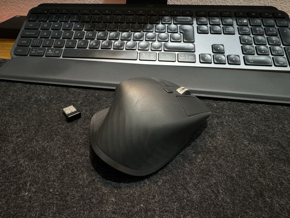 Mouse Logitech MX Master 3 cu dongle