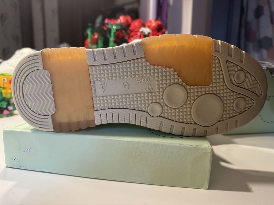 Off-White „For Walking” White