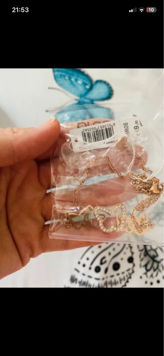 Cercei,colieri si poseta