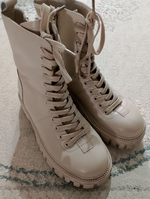 Продам зимние сапожки