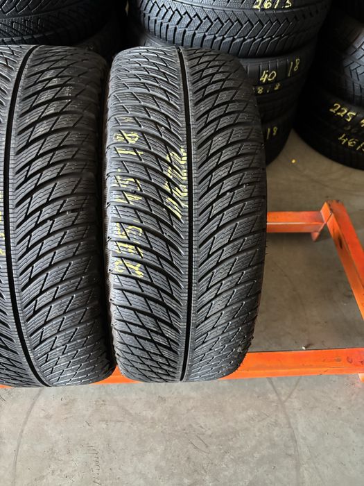 Anvelope Iarna 235/45/18 Michelin Pilot Alpin 5 235 45 18 R18