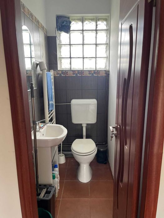 Vand Casa parter + mansarda 280 mp, teren 2300mp Valter Maracieanu