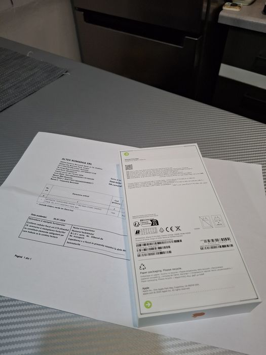 Iphone 17 pro max cosmic orange