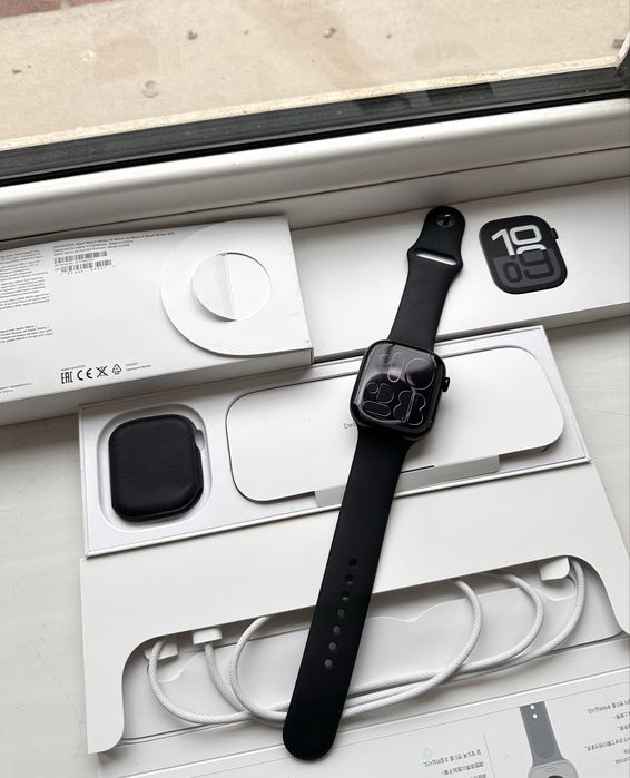 Apple iWatch 10 Black 46mm 100%