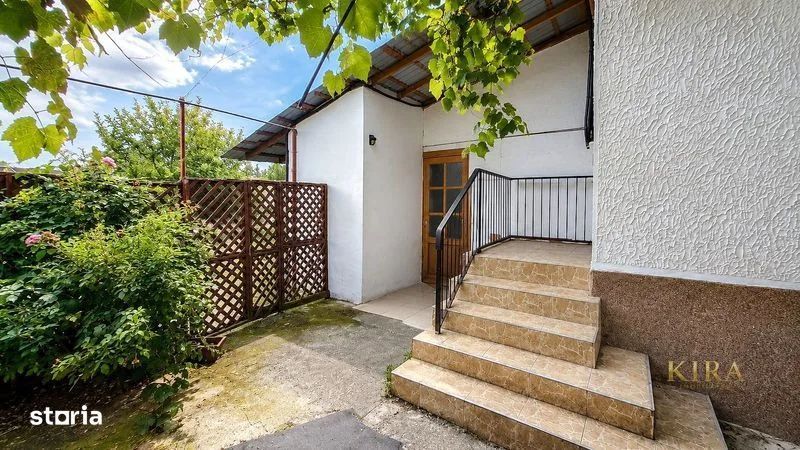 Casa Centrala 5 camere decomandata de vanzare str Oltului in Fagaras