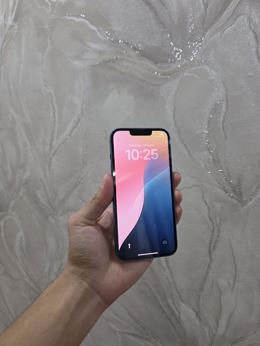 Продам iPhone 13 256gb в идеальном состоянии