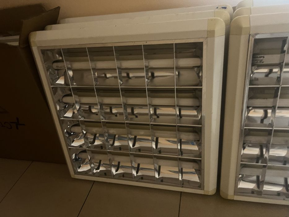 Светильники люминисцентные 6 шт