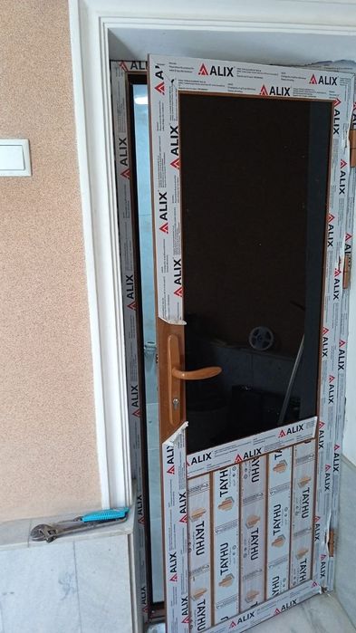 Akfa Benkam Engelberg Tayhu Eshik va Romlar