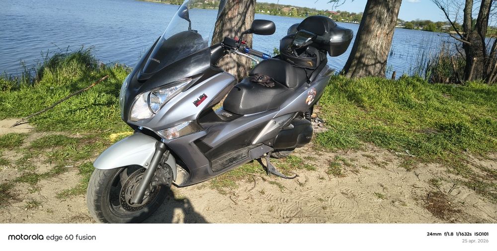 Honda silver wing 400