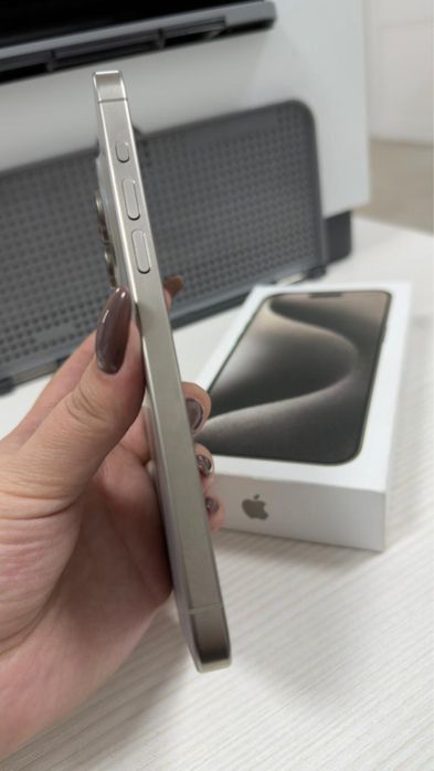 Айфон 15 про мах