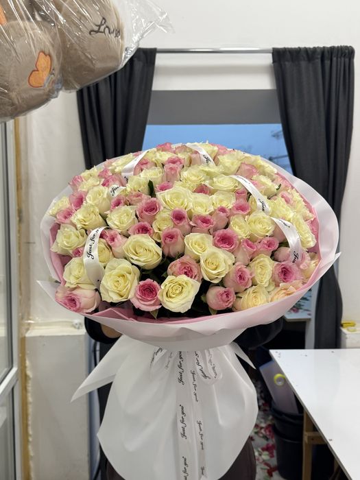 Букет из 101 розы метровые