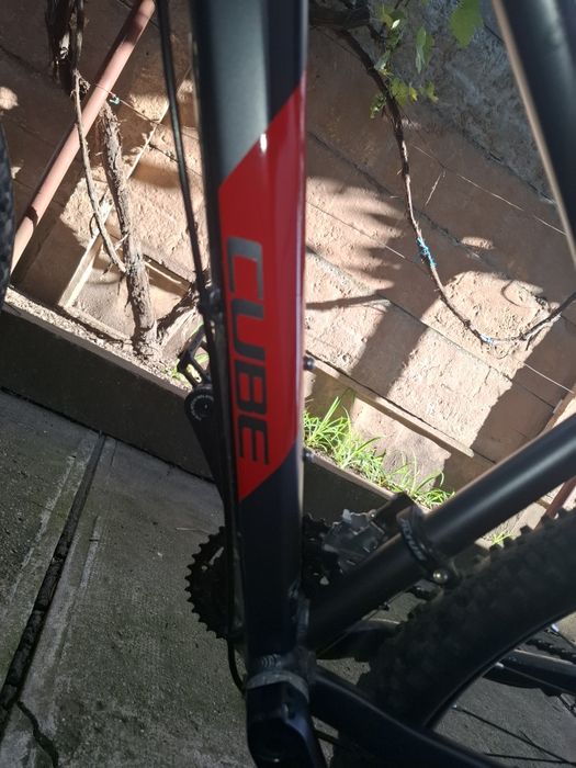 Bicicleta Cube 27,5