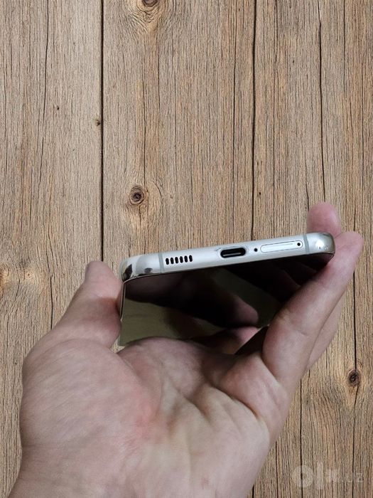Samsung s22 plus   5G 256GB