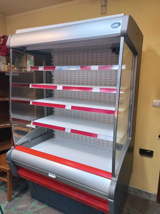 Отворена хладилна витрина  Rus Komers с размери 200х70х70см.