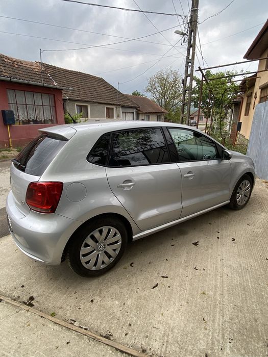 VOLKSWAGEN Polo 2010 — imagine 3