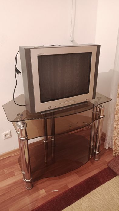 Телевизор и подставка