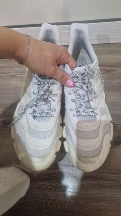 Маратонки 46,5 номер