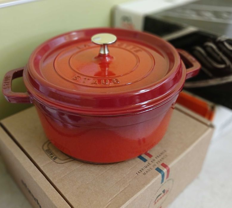 La cocotte Staub -чугунени съдове