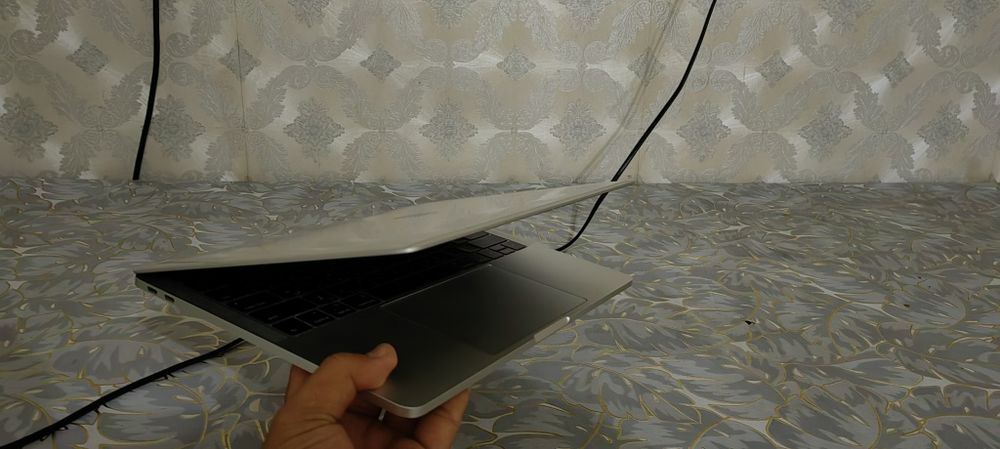 Macbook pro 2017 13 inch makbuk