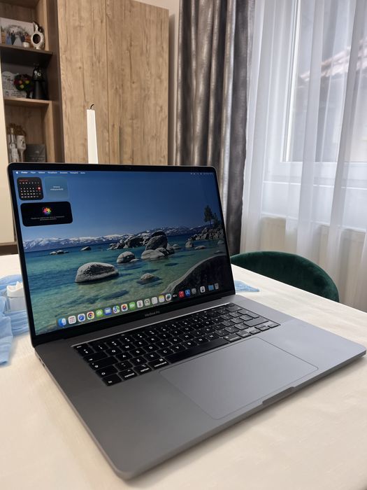 Macbook Pro 16” - 1TB memorie - 16GB RAM - I9