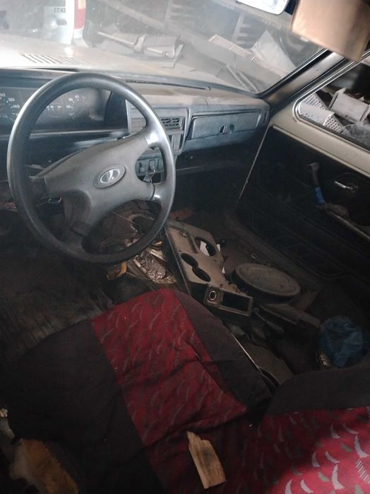 Ваз-2121 4x4 в не рабочем состоянии.