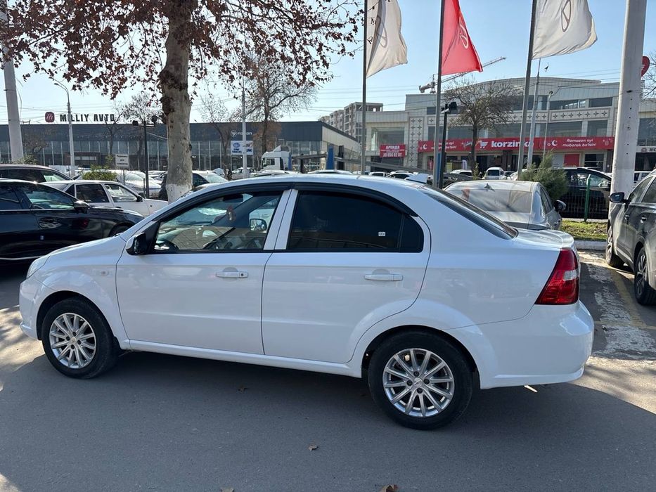 Nexia 3 2018 yil mexanika metan gaz