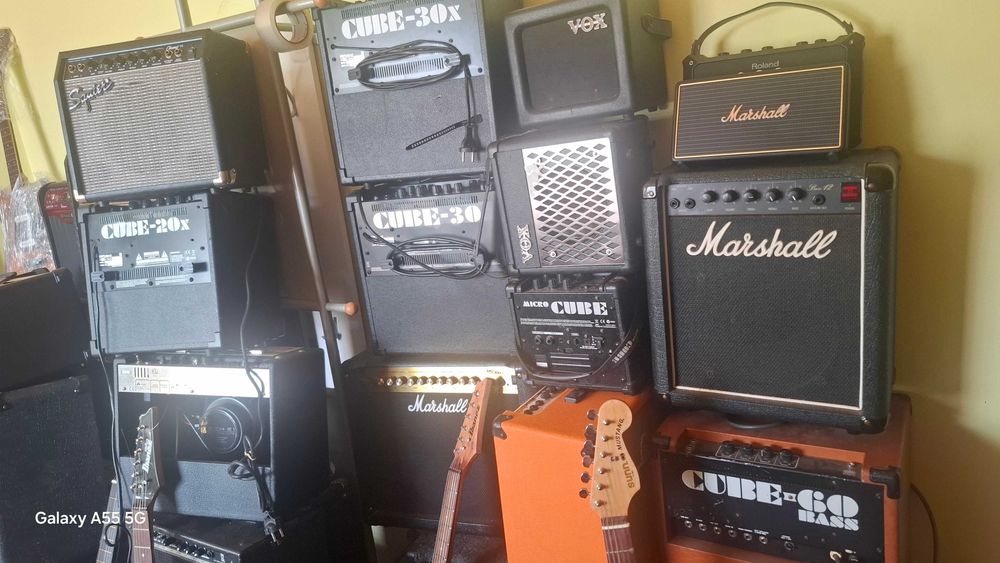 chitara electrica ibanez  fender squier combo chit marshall roland vox