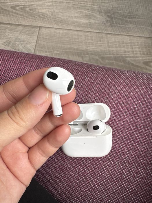Продам airpods 3