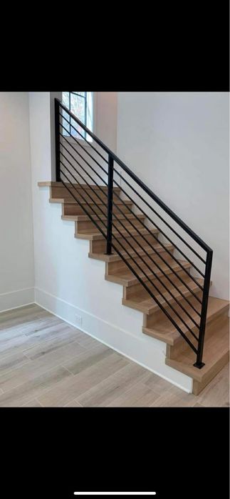 Balcoane su balustrade