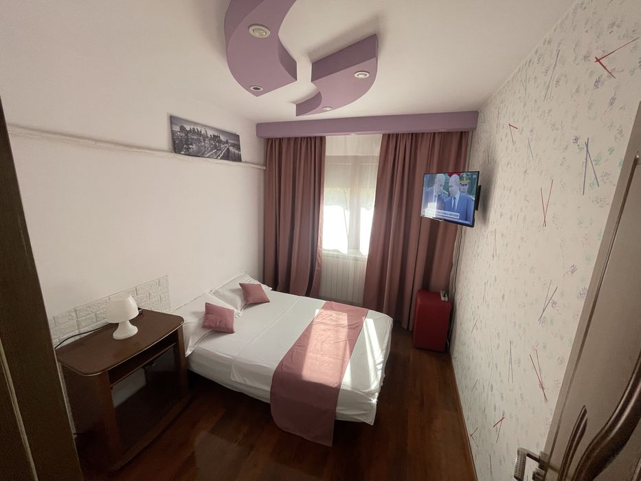 Inchiriez în Regim Hotelier Ap 3 Camere