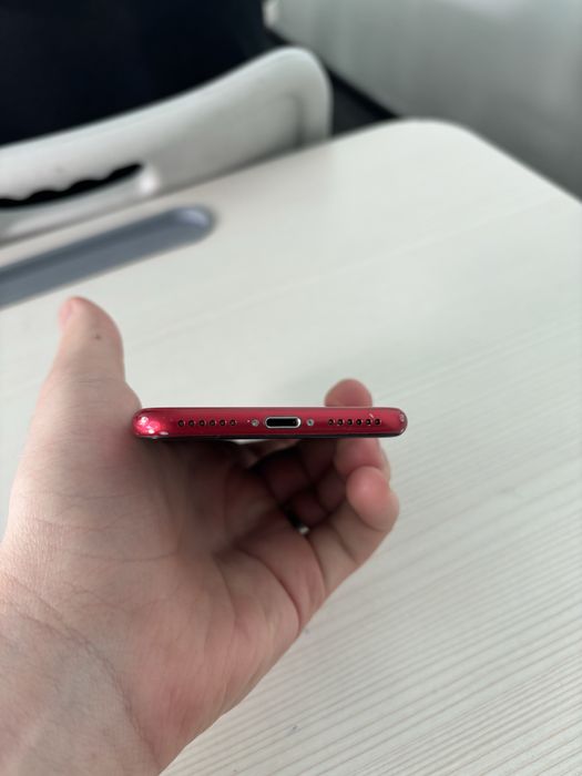 Срочно продам аифон Se