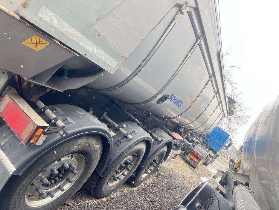 Semiremorca basculabila