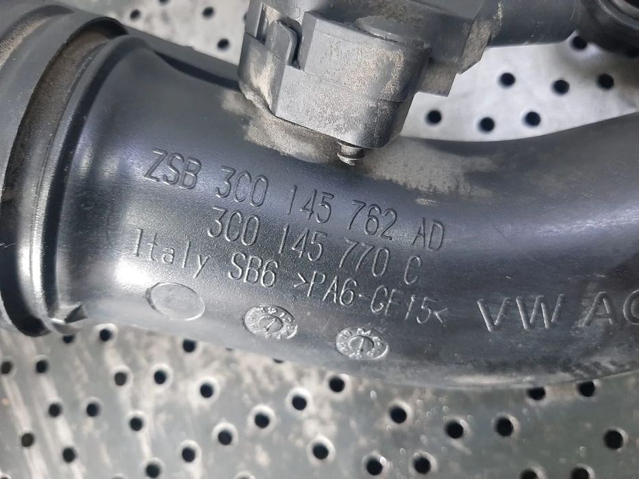 tubulatura intercooler cu senzor 2.0 tdi  audi a3 8p vw jetta 3 golf 5 passat b6  3c touran   3c0145762ad