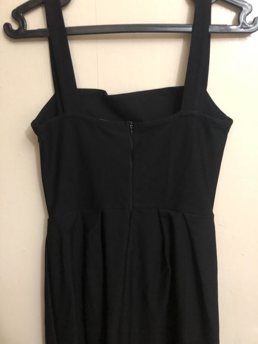 Черное платье-сарафан