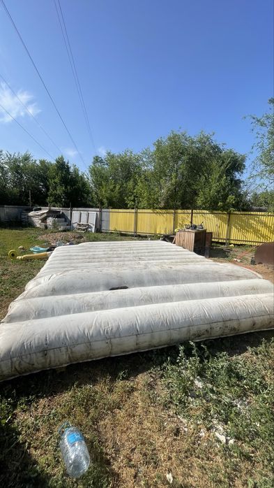 Продам батут надувной 6на4.5