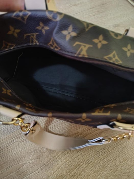 Geanta Louis Vuitton damă