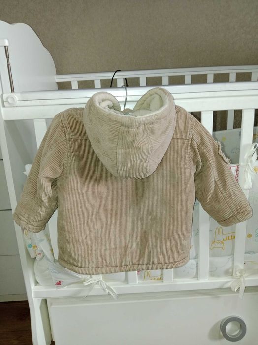 Продам куртку осень